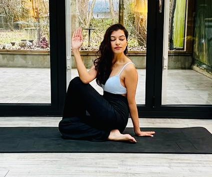 How to Do Half Lord of the Fishes Pose (Ardha Matsyendrasana): Step by Step Guide for Beginners